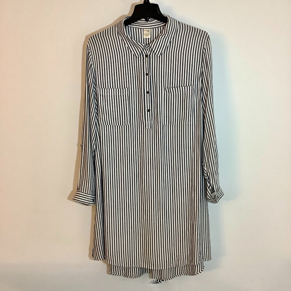 Gray / White Striped Dress Long Sleeve 1/4 Button 2X  22W 100% Rayon   Has Flaw